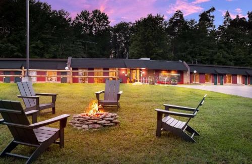 Emlenton Hotel | Travelodge by Wyndham Emlenton