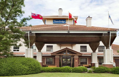 Durham Region Hotel | Travelodge by Wyndham Oshawa Whitby