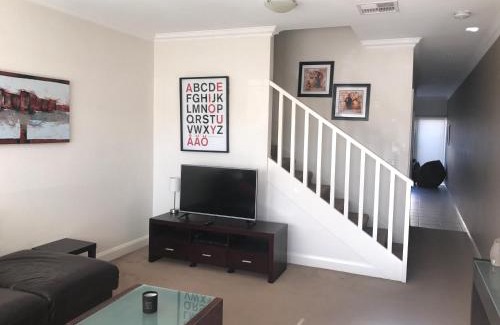 Wagga Wagga Apartment | Travers Street Apartment