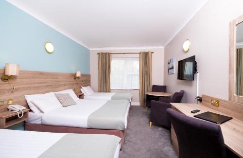 Ennis Hotel | Treacys West County Conference and Leisure Centre