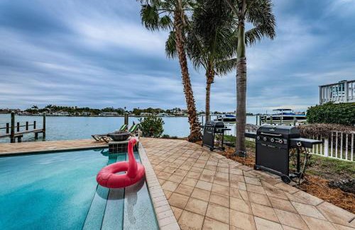 Treasure Island House | Treasure Trove Flying Dutchman