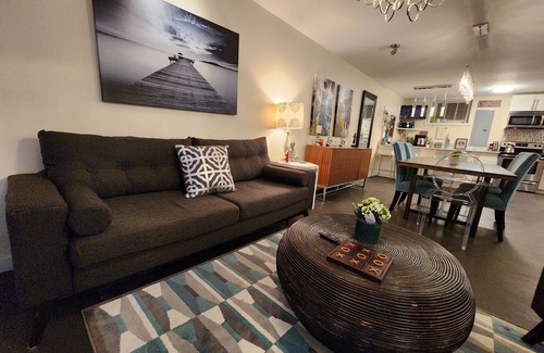 Lents Apartment | Treat Yourself To A Remodeled Home Away From Home In SE Portland