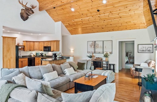 Sunday River Area House | Treetop Retreat · Treetop Retreat Swim Spa Game Room Views!