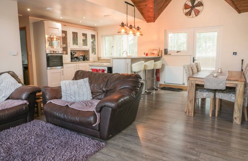 Otterburn Cottage | TREETOPS, pet friendly, character holiday cottage in Otterburn