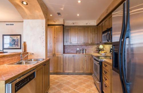 Mont-Tremblant House | Tremblant Prestige - Equinoxe 140-1