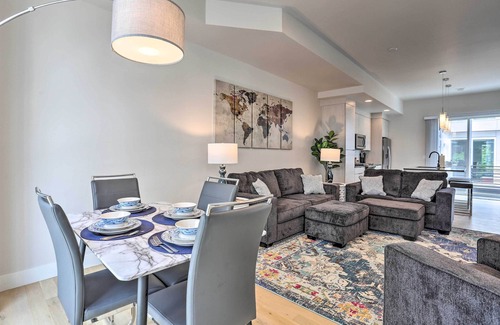 Sloan Lake Apartment | Trendy Denver Townhome - Walk to Mile High Stadium