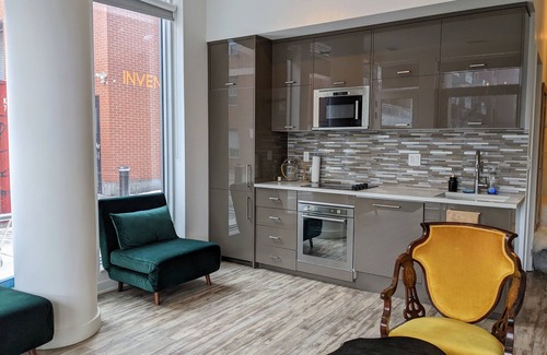 Beaconsfield Village Condo | Trendy Unit on Queen West