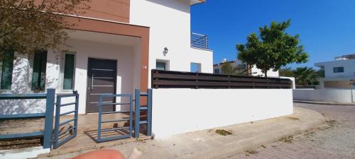 Aradippou Villa | Trendy Villa 38 Larnaca, Pyla