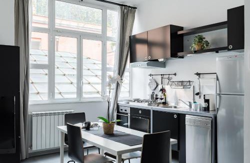 Rione II Trevi Apartment | Trevi Modern Chic Loft