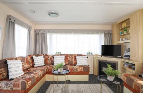 Caergeiliog House | Trewan Chalet