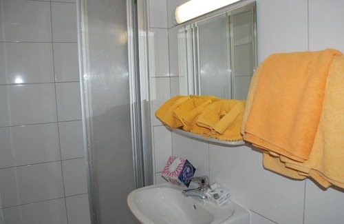 Klopein Bed & Breakfast | Triple room, balcony, lake view - Pension Agnes