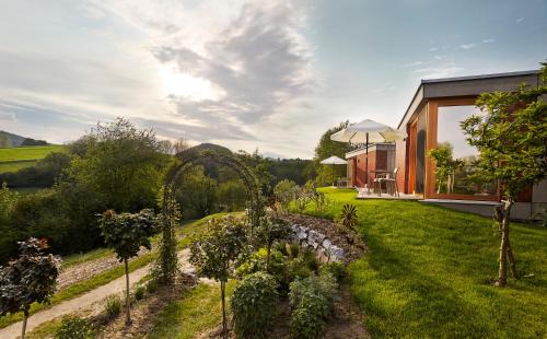 Krumbach Cabin | Triad Wiener Alpen Bett DZ