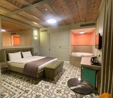 Adalar Hotel | Triada Hotel Büyükada