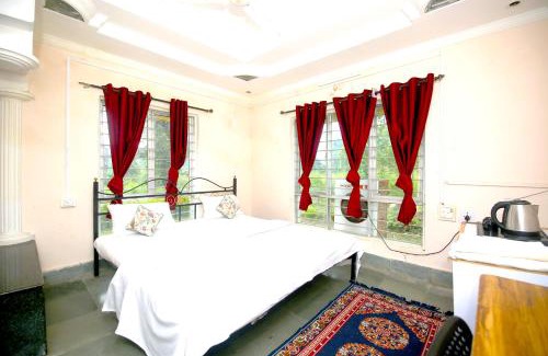 Khatia Resort | Tribal Wood Resort