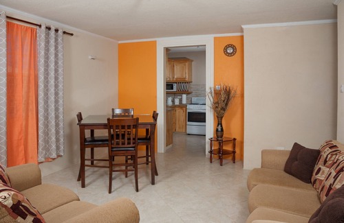 Inch Marlowe Apartment | Trinity Breeze Apartment