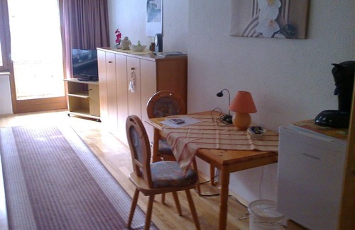 Vorderhindelang Apartment | Triple room shower/toilet/balcony - house "Beim Lorenzar"