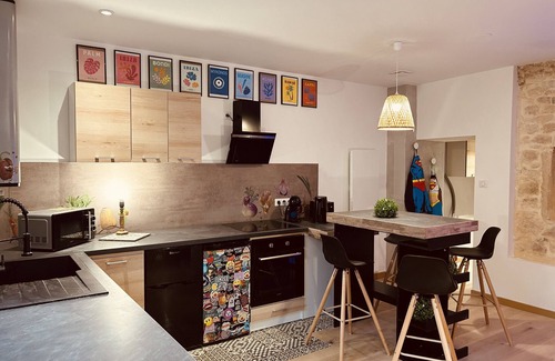 Belleville Apartment | Triplex Belleville 4 lits simples