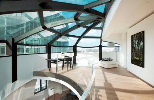 Quartier de la Cathedrale Apartment | Triplex Penthouse in City Centre