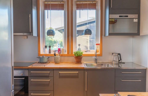 Tromsdalen Apartment | Tromsø Town and Nature