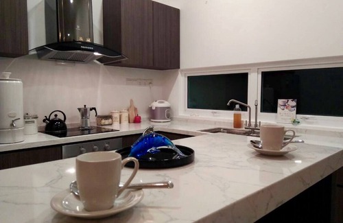 Bayan Lepas House | TROPICAL ESCAPE HOME