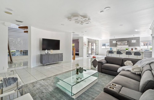 Miami Lakes House | Tropical Pool Paradise x 6-BD,4-BA Luxury Living