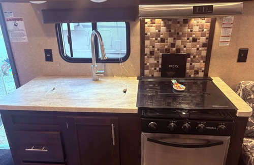 Big Pine Key RV Rental | π΄ TROPICAL RETREAT π΄ RV in the Keys