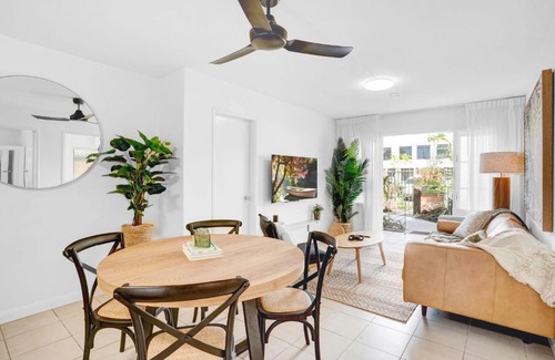 Parramatta Park Apartment | Tropical Terraces