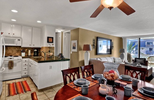 Oceanside Condo | Tropical Water View at North Coast Village C200