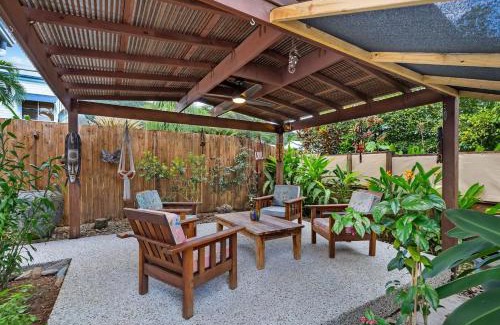 Edge Hill House | Tropicana Cottage - Eclectic Poolside Haven near CBD
