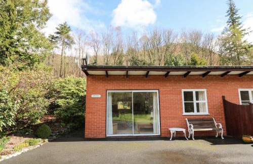 Llanwrthwl House | Trout Cottage