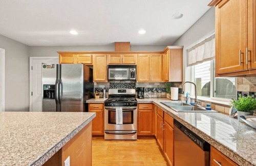 Troutdale House | Troutdale Treasure: Spacious 3BR, 3 Bath Home in Edgefield!