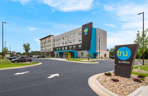 Wilson Hotel | Tru By Hilton Wilson