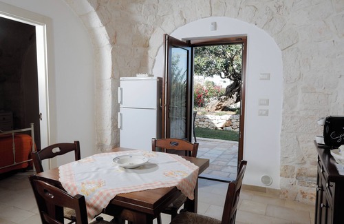 Locorotondo House | Trullo Carrubo - A few kilometers from Locorotondo