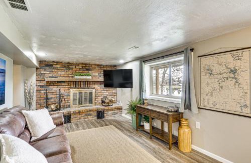 Clinton House | Truman Lake Retreat Large Deck and On-Site Fishing!