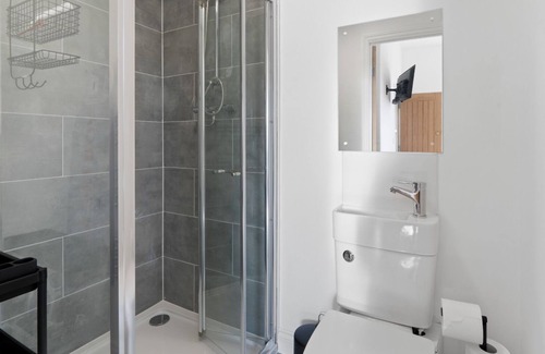 South Norwood Apartment | TTSA - Studio - Norwood Junction - A3
