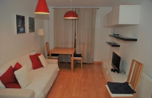 Escarrilla Apartment | TU APARTAMENTO EN EL VALLE DE TENA en ESCARRILLA