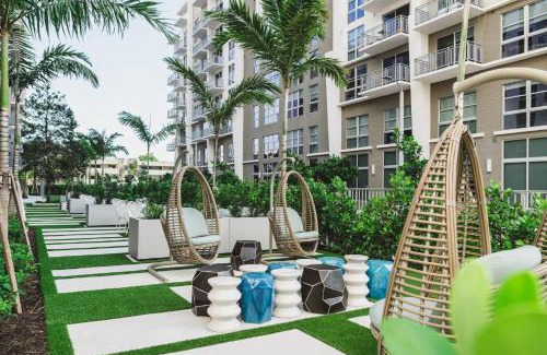 Glenvar Heights Apartment | Tucker at Palmer Dadeland Miami