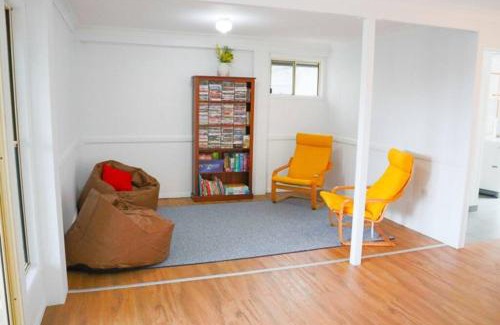 Rathdowney House | Tuckeroo House and Gardens - min 2 nights