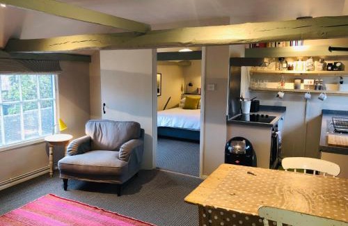 Battle Apartment | Tudor House
