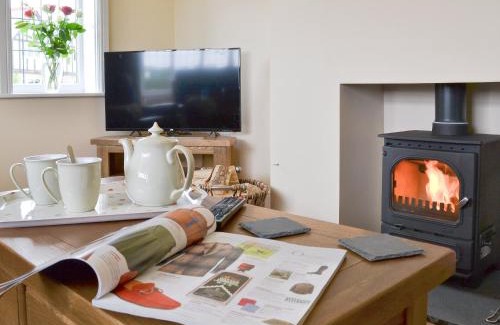 Goole House | Tudor House