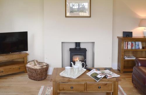 Goole House | Tudor House