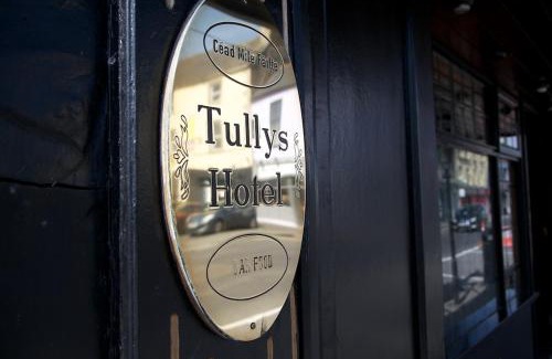 Castlerea Hotel | Tully's Hotel