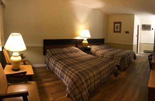 Cache Creek Hotel | Tumbleweed Motel