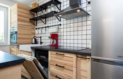 Srodmiescie Apartment | Tumskie Ogrody II Spacious Apartment |Parking|Desk