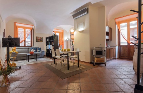 Historic Centre Apartment | Turin Central Loft Carignano