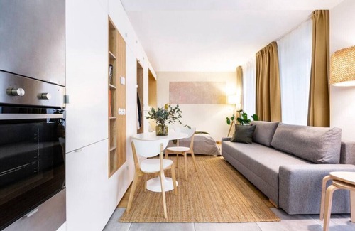 Vrsovice Apartment | TurnKey I Studio by Grebovka Park