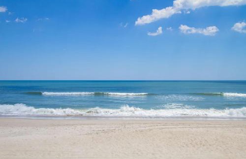 Carolina Beach House | Turquoise Tunny by Carolina Beach Realty