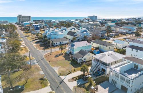 Wilmington Beach House | Turtle Cove Beach Retreat GOLF CART Included