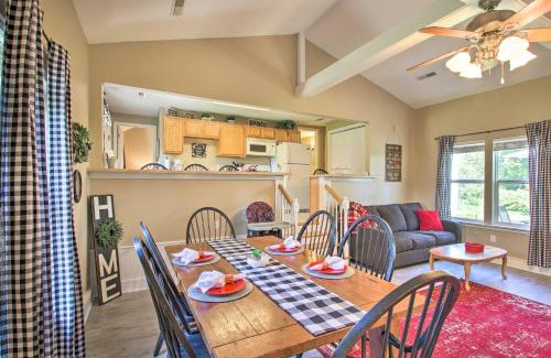 Ironton House | Turtle Rock - Ironton Cabin with Furnished Patio!