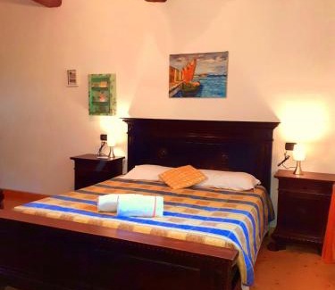 Vicchio House | TUSCAN HILLS - STONEHOUSE, GARDEN & POOL